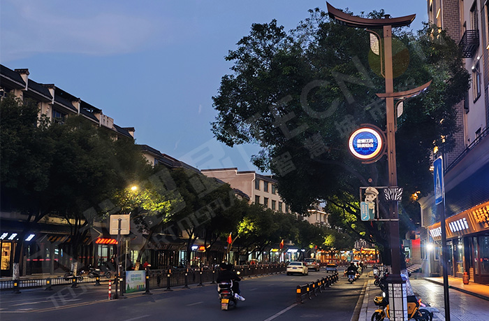 Smart lamp poles